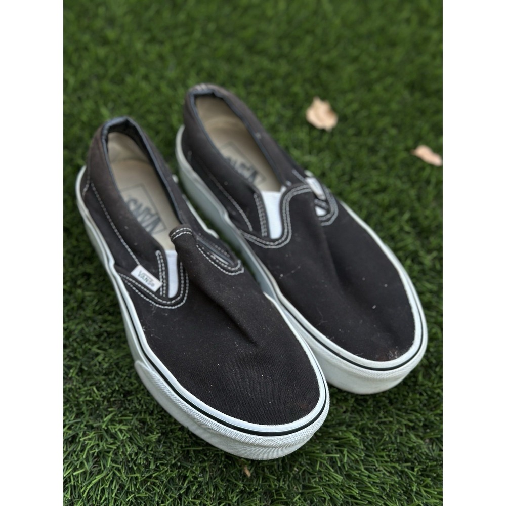 Vans Classic Slip-On Black White Canvas Shoes Men's 7.5 Women's 9 EU 40
